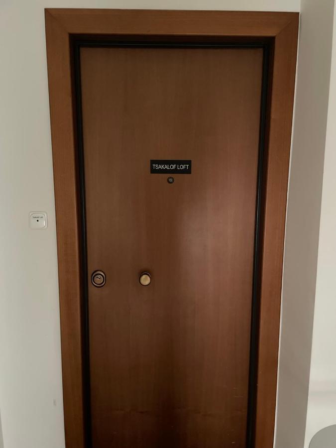 Tsakalof Loft Apartment By Superhost Hub Ateny Zewnętrze zdjęcie